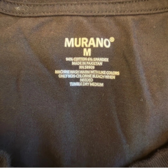 Murano V-Neck
Wardrobe Essentials Liquid Luxury Slim Fit T-Shirt Mens Size M - Picture 3 of 4